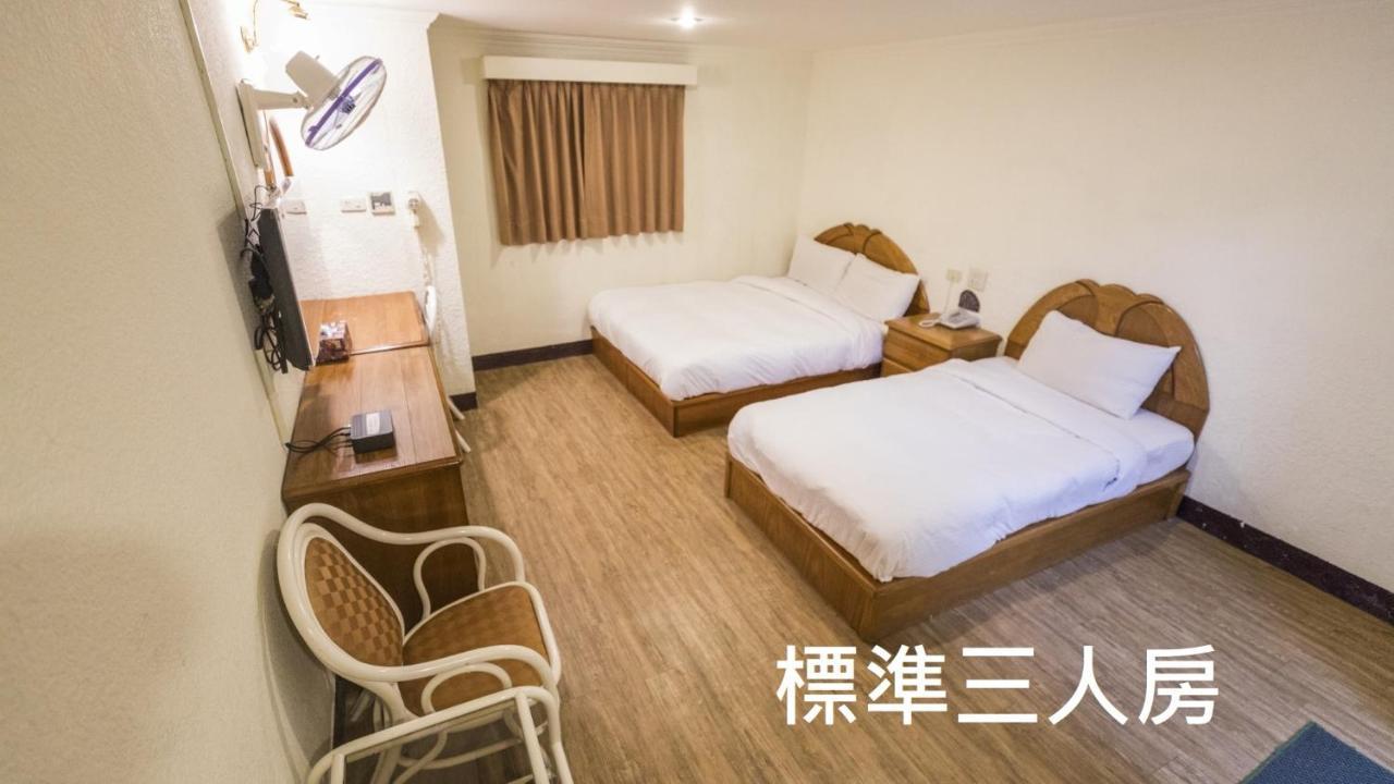 Tzu Chi Hotel Pingtung Esterno foto