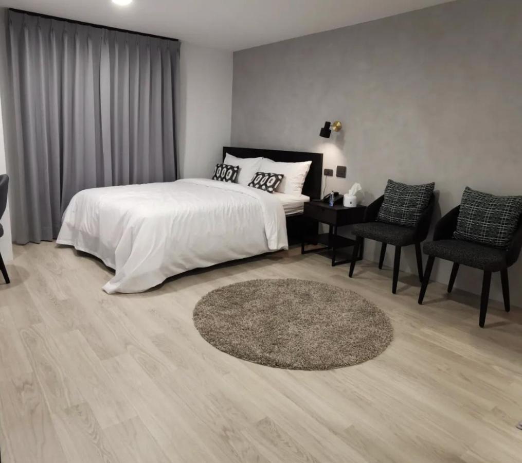 Tzu Chi Hotel Pingtung Esterno foto